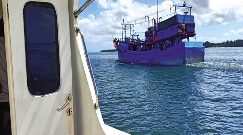 Kapal  Nelayan Asal Bali Digiring Keluar Dobo Siwalima