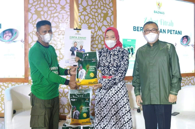 BAZNAS Salurkan Zakat Fitrah Ke Seluruh Indonesia - Siwalima